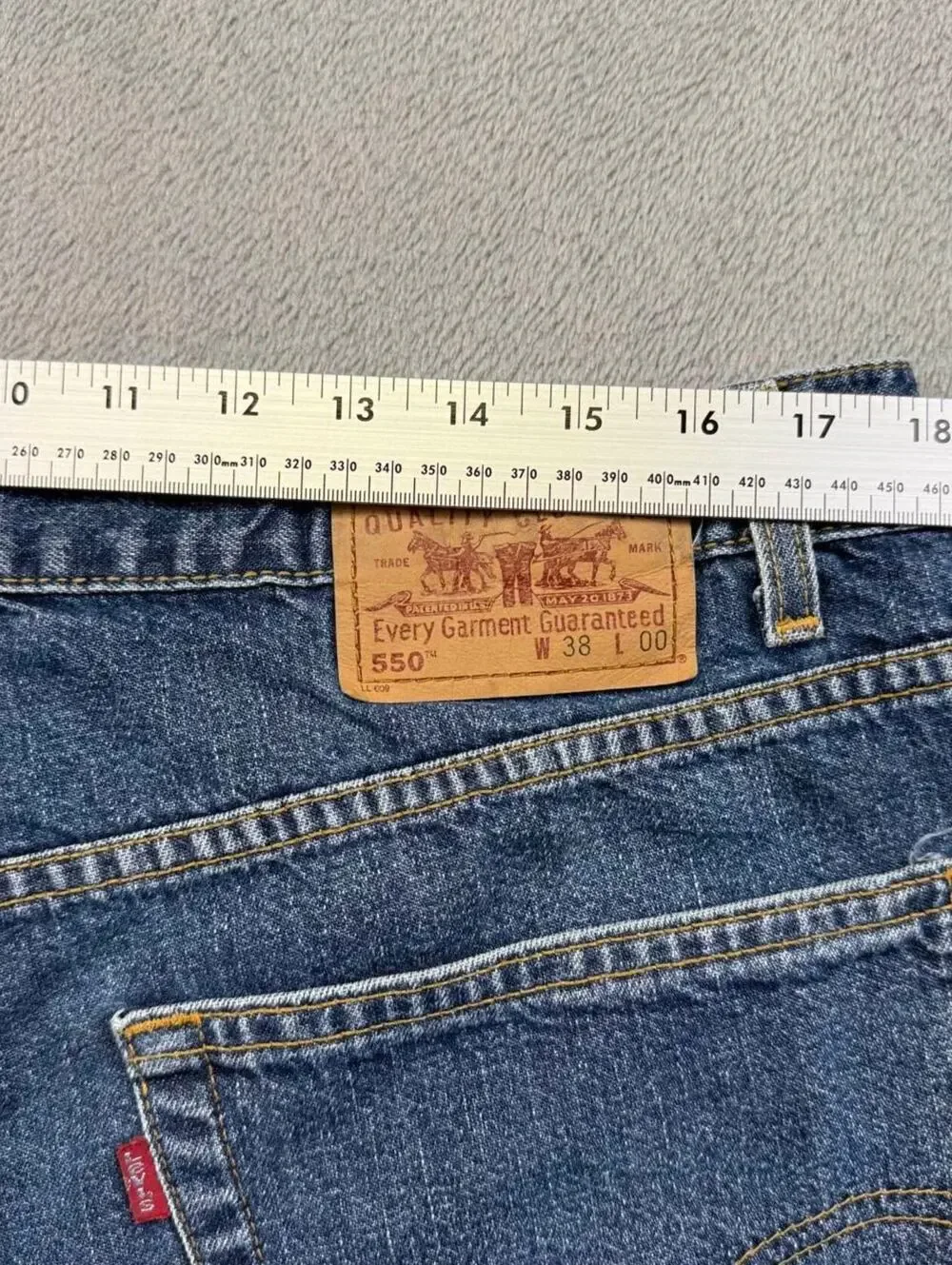 90s Vintage Levi's Red Tab Relaxed Fit Denim Short